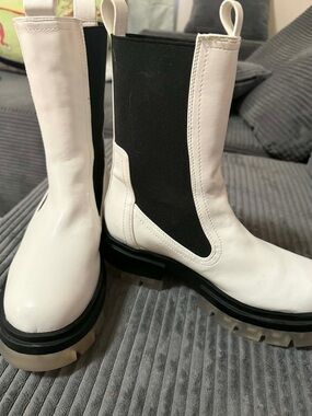 Women's White & Black Chelsea Lug Boots - Modern Lace-Up Style
